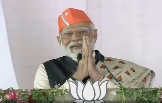 PM Modi Travels In India's 1st Underwater Metro With Students In Kolkata
