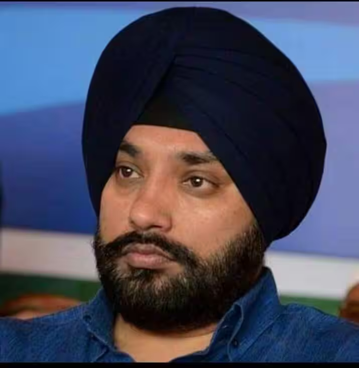 10 Reasons| Why Arvinder Singh Lovely Resigns as Delhi Congress President; Including AAP, Kanhaiya Kumar, Udit Raj