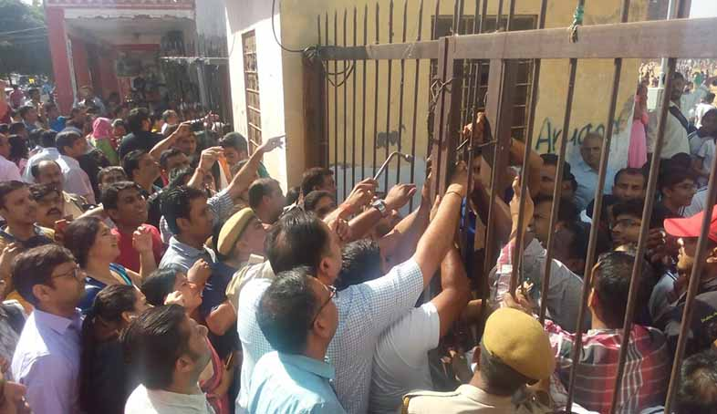 After Delhi, Threat to bomb 35 schools in Jaipur: On the anniversary of Jaipur blast, the principals of the schools received a mail early in the morning