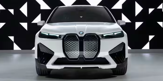 BMW Colour Changing Car: Just one switch and the color of the car will change, it will appear in triple shade
