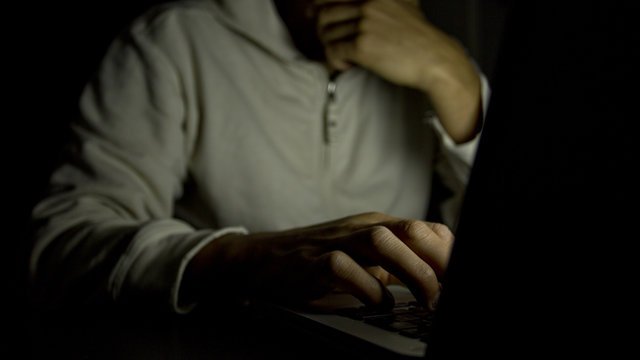 What is Internet Addiction Disorder? This Chemical Imbalance is Affecting Brains of All Ages!