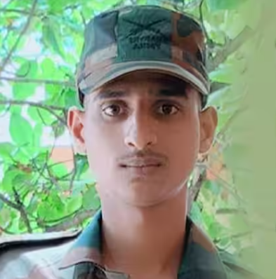 Agniveer Controversy: Martyr’s Family Compensation Exposed! Rahul Gandhi’s Claims Debunked – Hear Agniveer Akshay Gavate’s Father’s Truth
