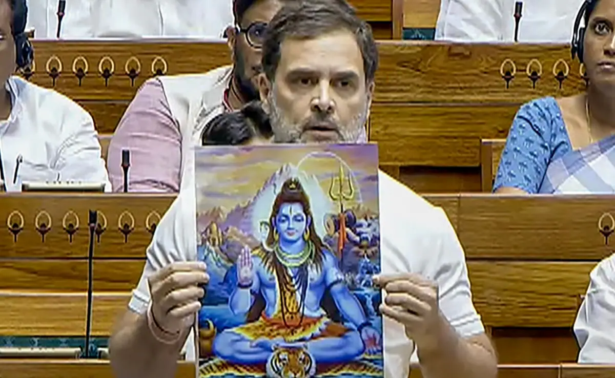 Can BJP Weaponize Article 25 of the Constitution Against Rahul Gandhi’s Hindu Remarks? Did Rahul Score a Self-Goal? Election Impact Ahead!
