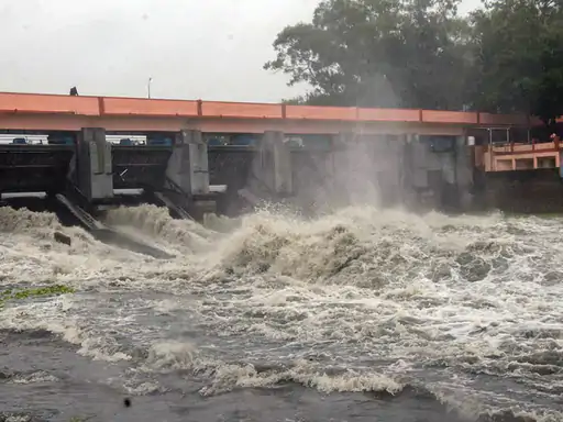 Weather Update: Heavy Rain in UP-Bihar, Himachal Cloudburst, MP-Chhattisgarh Red Alert