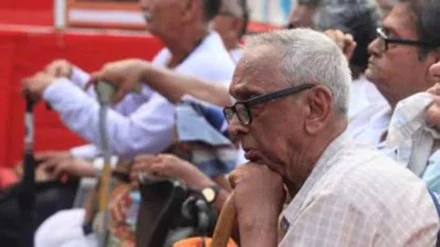 Modi Government: Free treatment up to ₹5 lakh for seniors Under Ayushman Bharat