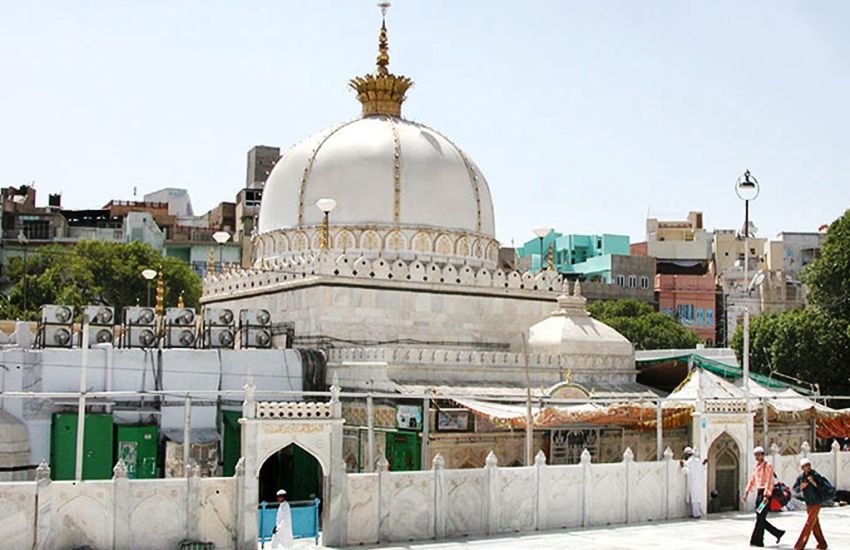 After Sambhal Masjid Survey, Is Ajmer Dargah Next? Claims of a Shiva Temple Backed by a ‘Special Book’ – What’s the Truth?