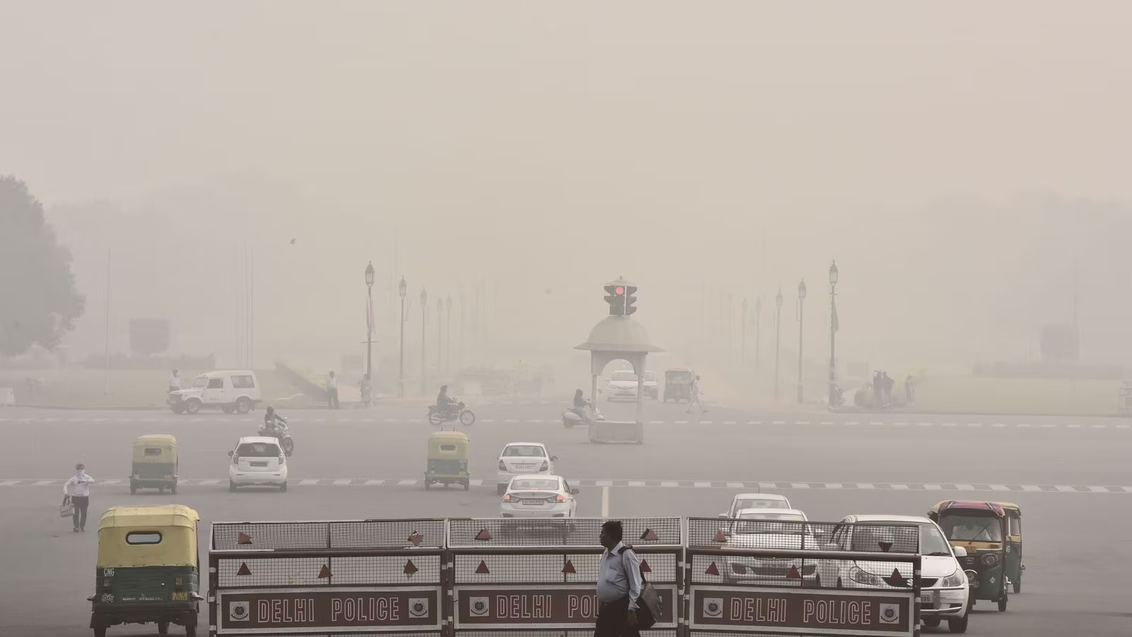 Delhi Pollution Crisis: 69% Families Affected, Asthma Rising